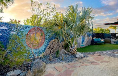 Palm Springs House | A Beautiful Desert Escape with Everything You Need