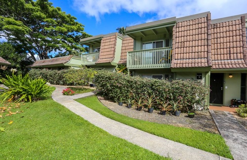 Queen Emmas Bluffs Condo | A/C in all 3 Bedrooms! Partial ocean views, Walk to beach