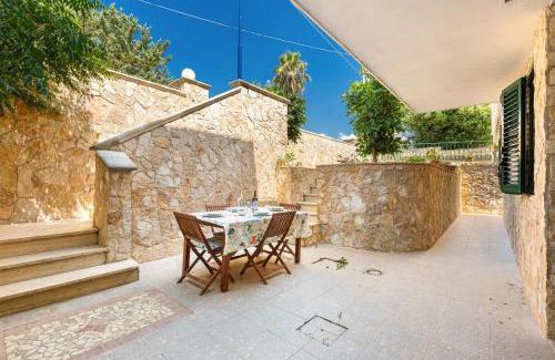 Torre Suda Apartment | A casa di Giulia e Sofia by BarbarHouse