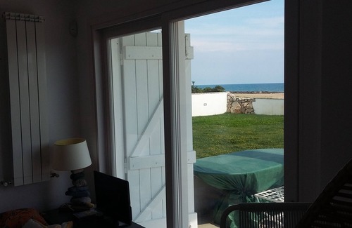 Colonia Elena House | A charming house direct on the beach in San Felice Circe for 5 persons