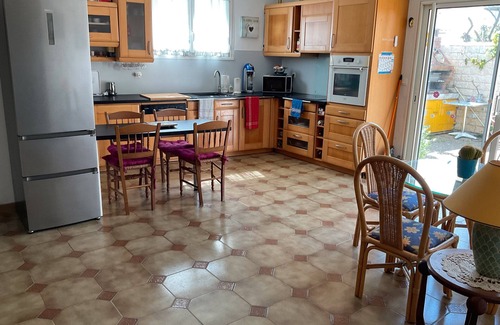 Ile d'Yeu House | A Cinq Minutes a Pied de L'embarcadère Jolie Maison Équipée, au Calme
