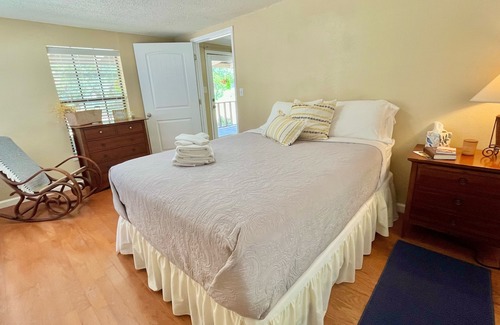 Willis Cabin | A cozy cabin in a peaceful setting!