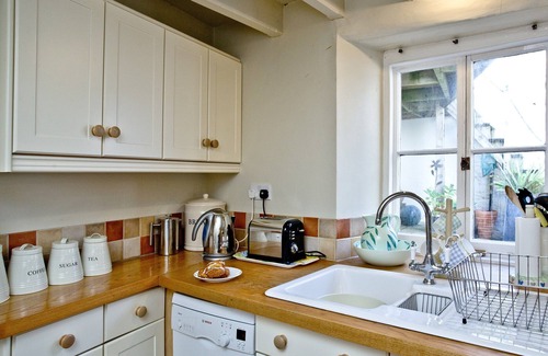 Kingsand Cabin | A delightful cottage, full of character and close to the beach.