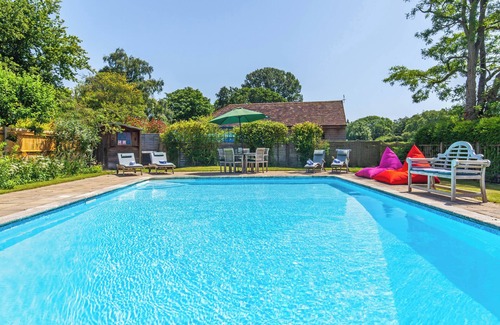 Hinton Ampner House | A fine listed 7 bedroom country house in a National Park