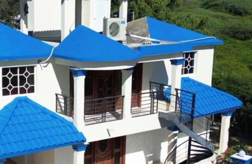 Monte Plata House | A fully equipped modern house 10 minutes from the beach of buen hombre.