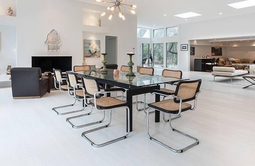 Quogue House | A Hamptons gem, Near the Beach!