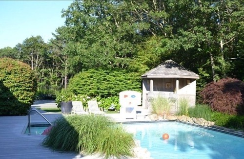 Quogue House | A Hamptons gem, Near the Beach!
