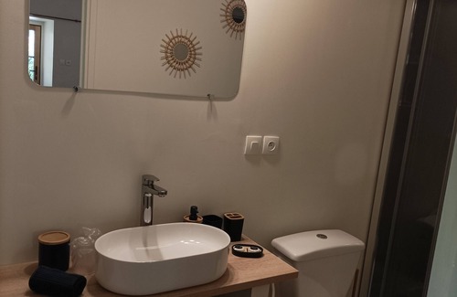 Chateauneuf-du-Rhone Bed & Breakfast | A haven of calm in the heart of an old town