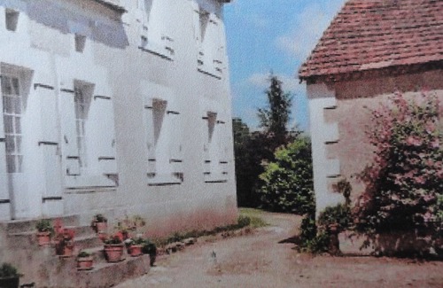 Douville House | A haven of peace, surrounded by magnificent parkland, in the heart of Périgord
