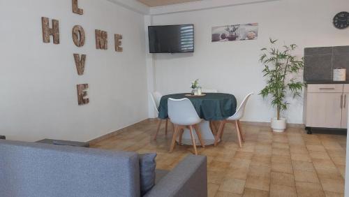 Waudrez Apartment | A la Cour de la Sucrerie