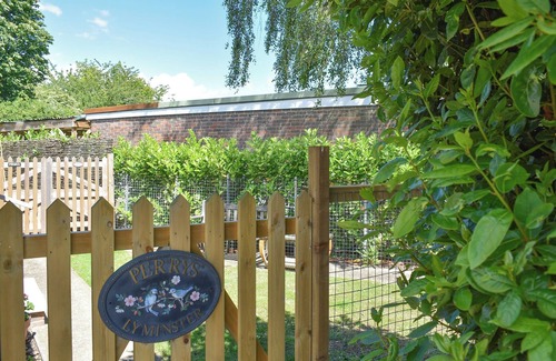 Lyminster Cottage | A lovely holiday property, ideal for couples.