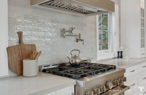 Georgian Bay House | A luxurious cottage rental nestled on the picturesque shores of Gloucester Pool.