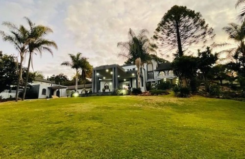 Harare East House | A luxurious, mansion in Highlands, Harare