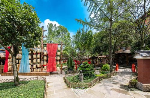Dujiangyan Hotel | A Mountain Home别有洞天-山居民宿