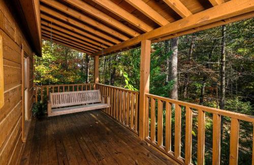 Gatlinburg - Pigeon Forge Villa | A Mountain Surprise