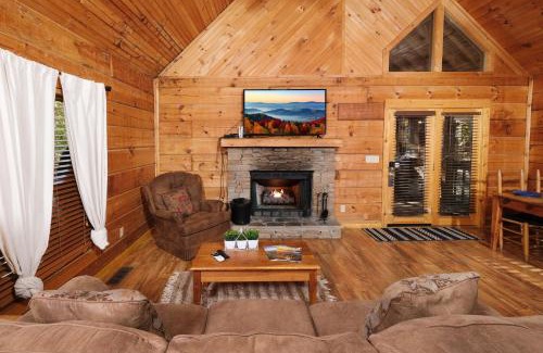 Gatlinburg - Pigeon Forge Villa | A Mountain Surprise