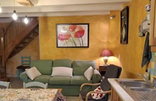 Castelnau-de-Brassac House | A peaceful spot between Brassac and Lacaune in the Tarn mountains.