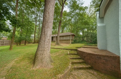 Ellendale House | A perfectly well balanced blend of City Amenities and Quiet Retreat