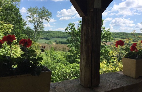 Montcuq Cottage | A picturesque cottage in the countryside near Montcuq .