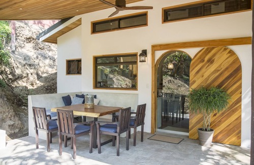 Nosara House | A Piece of Paradise in the Heart of Playa Guiones