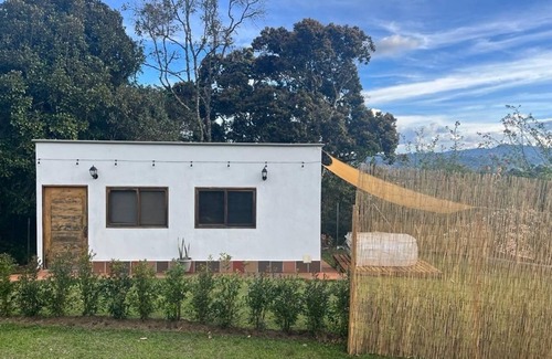 Guarne Ski Chalet | A place to work and enjoy nature. country house with jacuzzi.