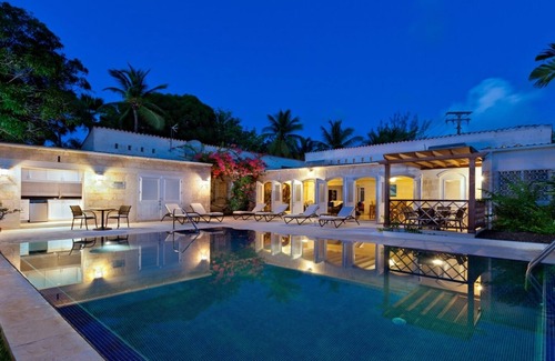 Gibbs Bay Villa | A Private Villa With A Pool - Just A Short Walk To A Stunning Beach