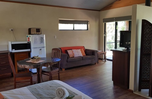 Metricup Cottage | A quiet and relaxing place for couples to unwind and reconnect.