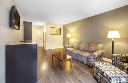 Columbia House | A quiet and warm house with complete facilities and convenient transportation