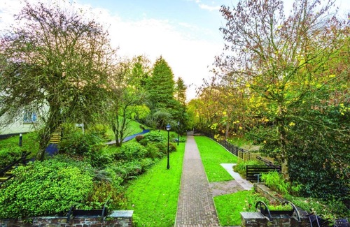Milton Damerel House | A quiet haven in the heart of North Devon with a variety of elegant rooms.