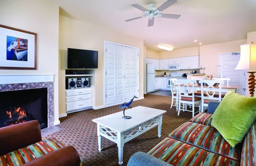 Long Beach Resort | A short walk into the city of Long Beach!