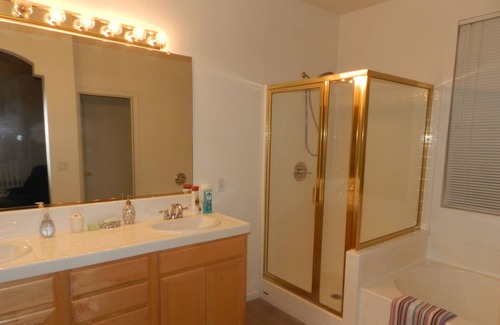 Sparks House | A Spacious Townhome/Condo with Spectacular Golf View, 1,599 sf.