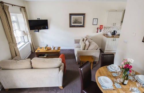 Winchcombe Cottage | A sudeley castle cottage that sleeps 4 guests in 2 bedrooms