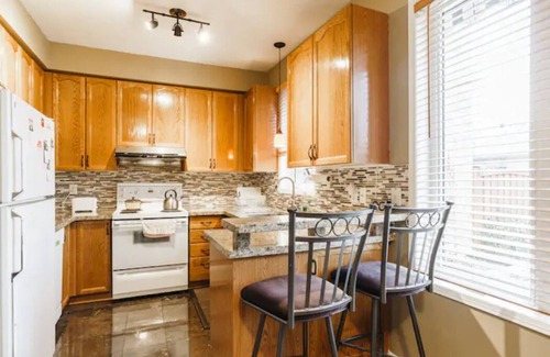 Markham House | A Super Clean and Comfortable Place