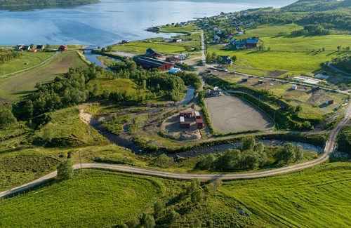 Tromso Cottage | A uniqe arctic glamping experience in one of the worlds best aurora hotspots