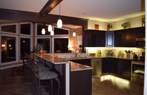 Lakeview House | A Unique Experience on the White River