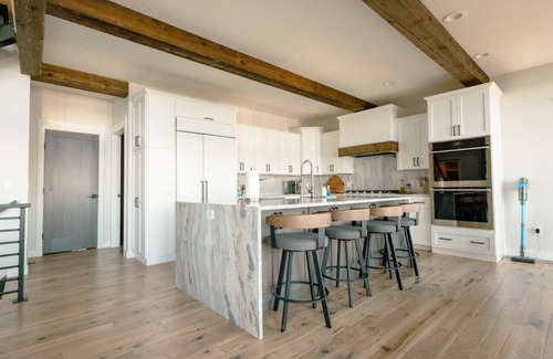 Brill House | A Wave From it All on Long Lake