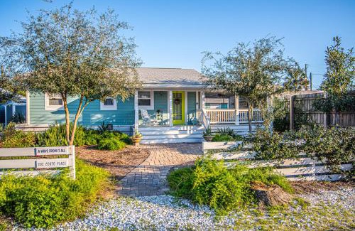 Laguna Beach House | A Wave From It All in Laguna Beach Large Patio Sleeps 4 Dog Ok
