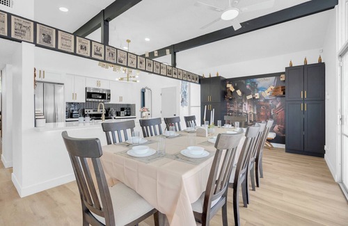 Vegas Heights House | A Wizard’s Stay Experience: Hogwarts Way