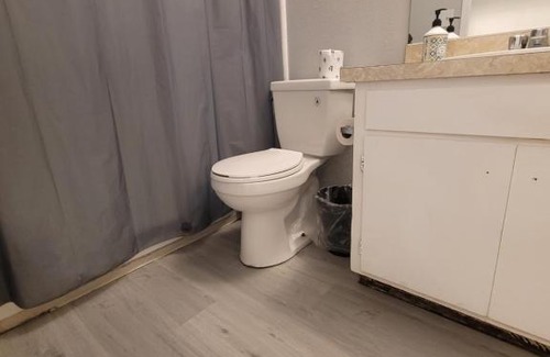 Pico - Robertson Hotel | (A13) Cozy 1 Bedroom Studio with Private Bath