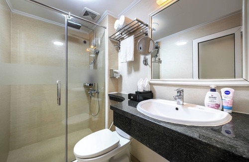 Dich Vong Hau Hotel | A25 Hotel - Dich Vong Hau