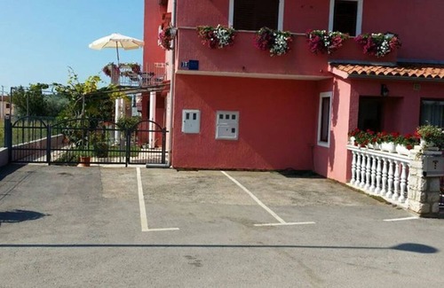 City Center Villa | A5+1 - Three Bedroom Villa, Sleeps 6