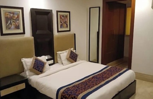 Kailash Colony House | Aaron Residency