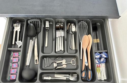 Ehningen Apartment | AB2 OG I Top-Wohnung mit Balkon & privatem Eingang I Garage I 3 Min zur S-Bahn - Nähe Messe Stuttgart & Daimler - Ideal für Geschäftsreisende, Familien & Projektteams