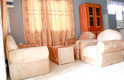 Kwatta House | Abidager 5 Great for groups and families