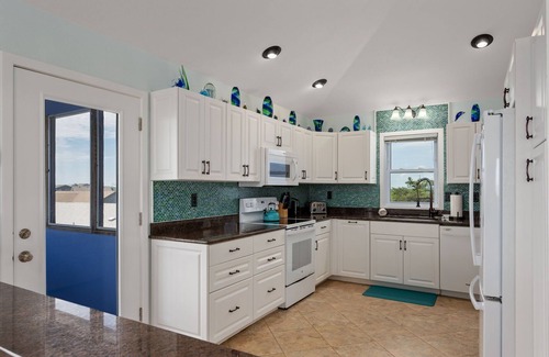 South Nags Head House | Absolute Searenity- Oceanfront, Pet-Friendly, Private Pool and Hot Tub