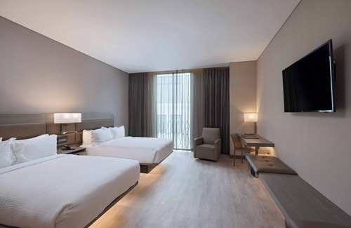 Zona 16 Hotel | AC Hotel by Marriott Guatemala City