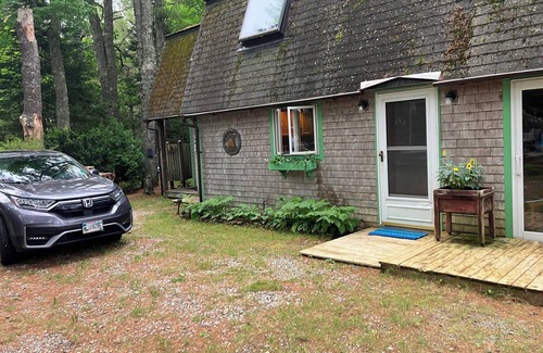 Franklin Cottage | Acadia Bar Harbor lakefront cottage