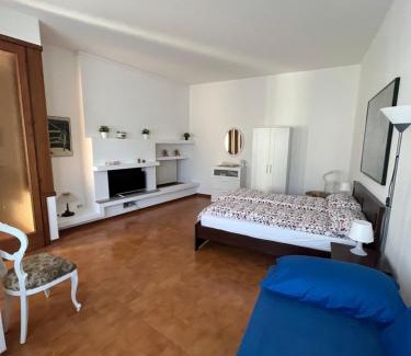 Parabiago House | accogliente camera con bagno privato