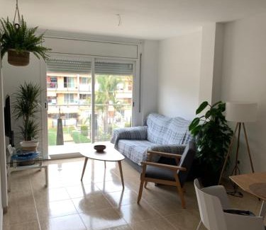 Cambrils Apartment | Acogedor apartamento con piscina en Vilafortuny, Cambrils