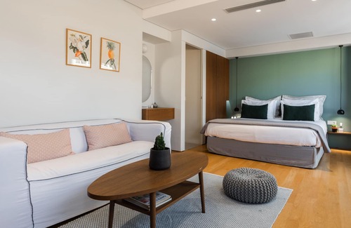 Koukaki Apartment | Acropolis Suite II By Urban Stripes